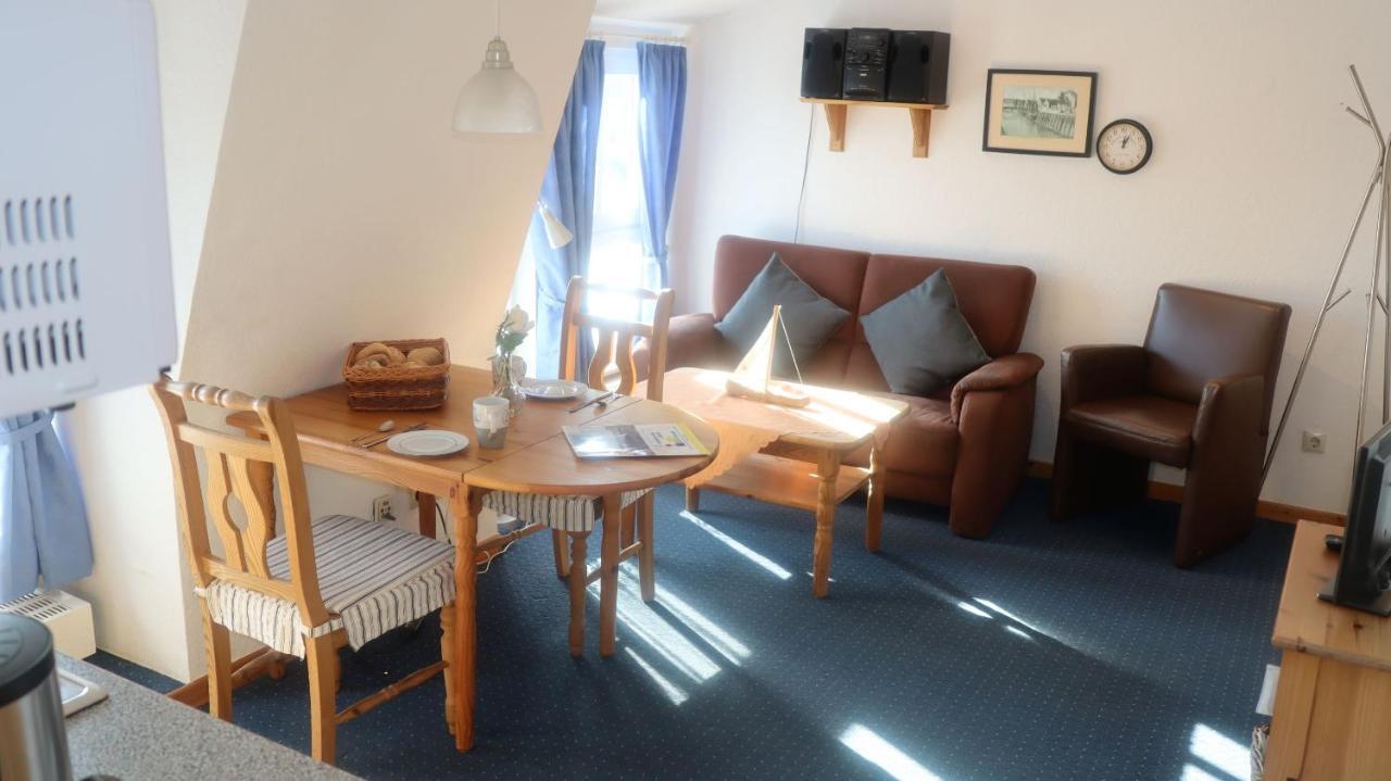 Ferienwohnung " Lee " Neuharlingersiel Exterior foto